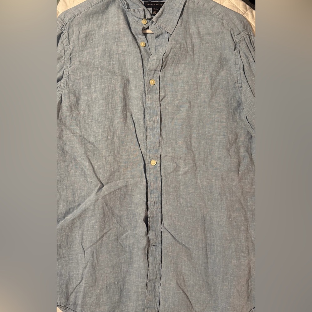 Banana Republic Light Blue Casual Button Down Shirt